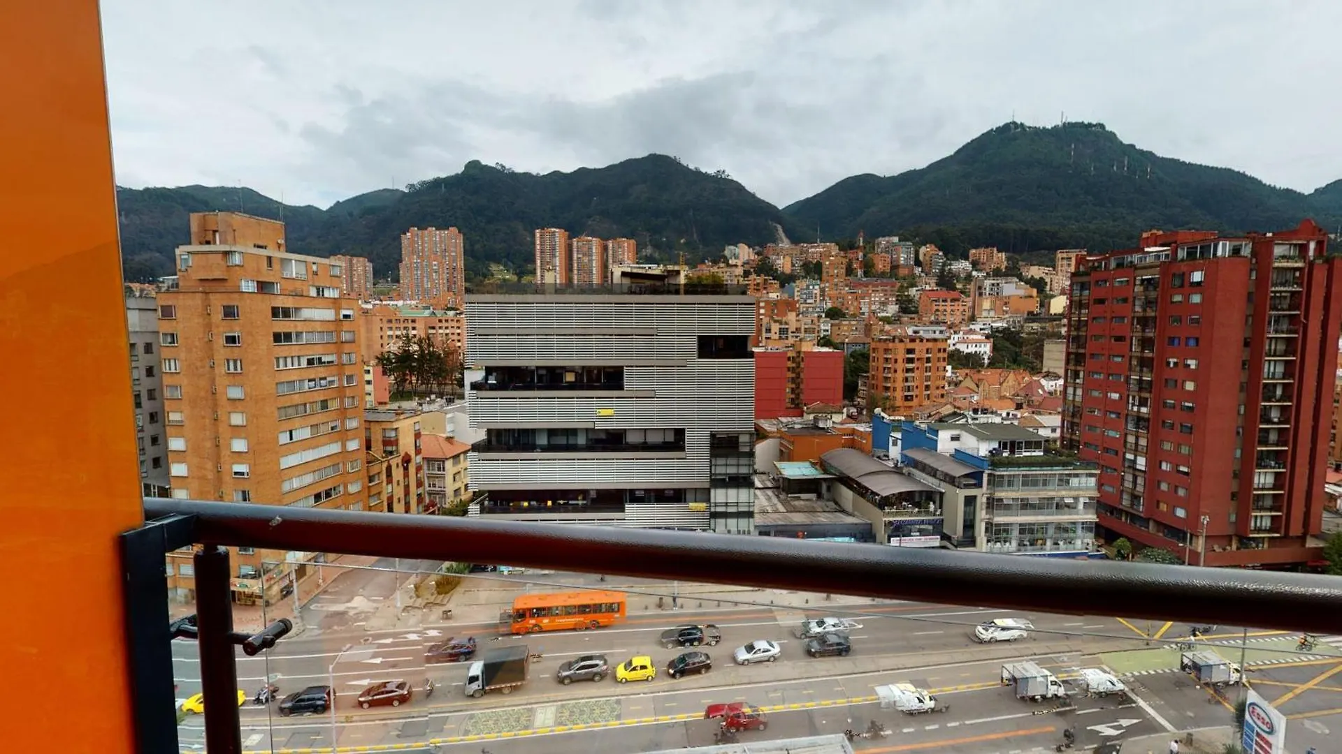 1304 Espectacular Apto Con Excelente Vista Bogota